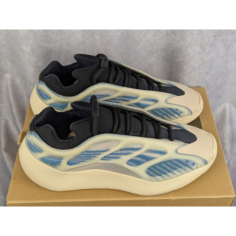 Adidas Yeezy 700 V3 Kyanite Blue White GY0260 Mens Size 10 Sneaker - Picture 3 of 7